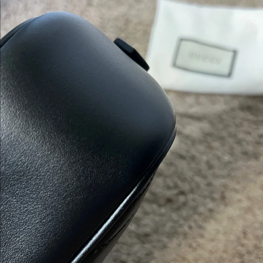 3301 Gucci Black Crossbody Bag Small - Picture 5 of 11